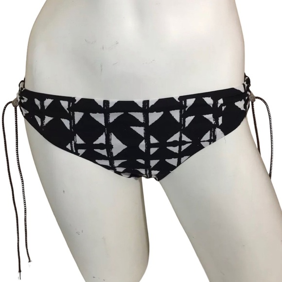 Dolce Vita Black Punk Zulu Grommet Loop Side Tie Accent Bikini Swim Bottom New! - Picture 4 of 6
